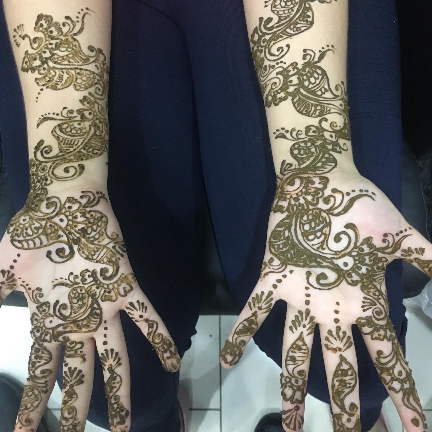 Traditional bridal henna patterns